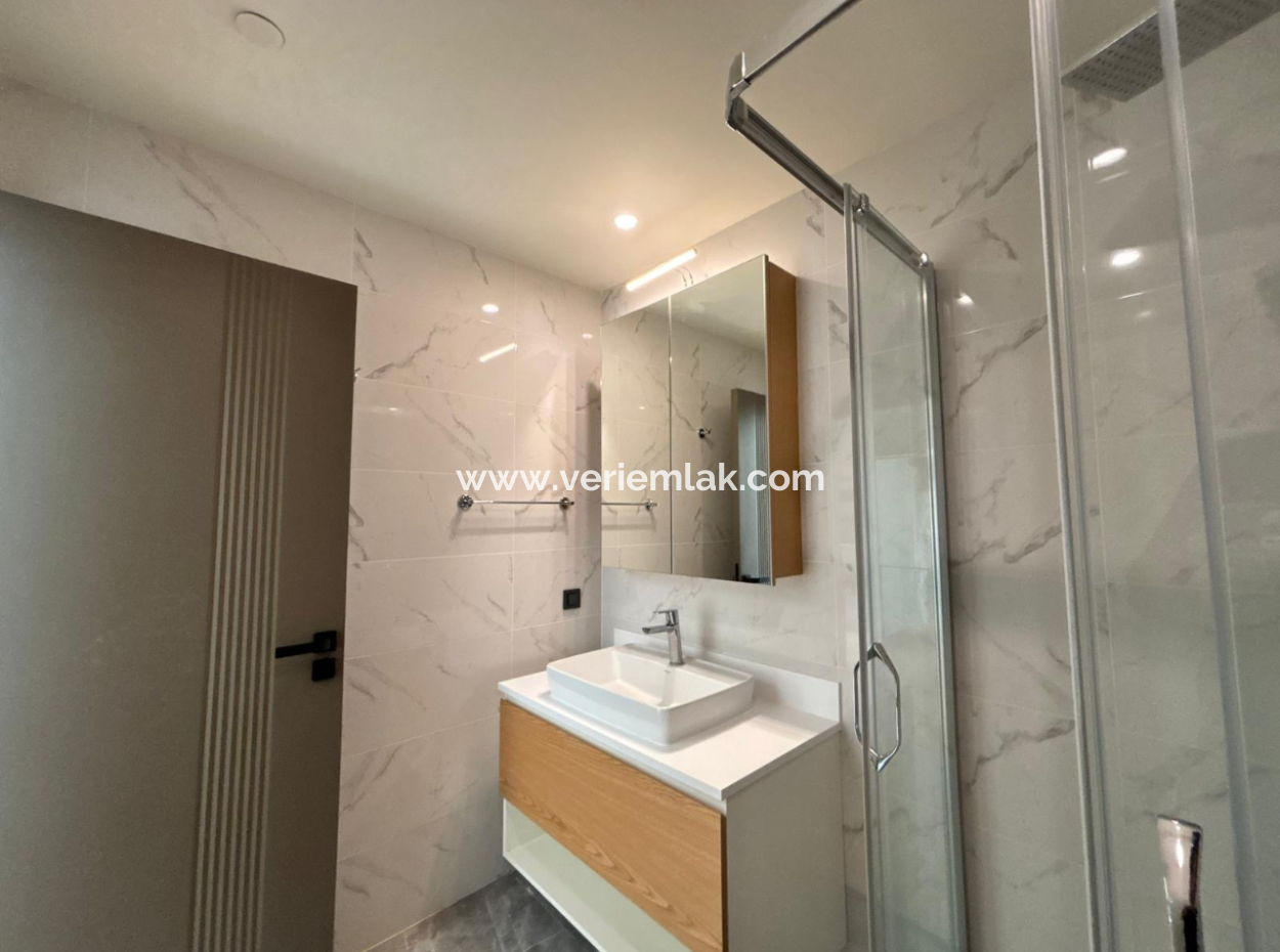 27. Etage 2 Eckwohnung Zur Miete Mit Herrlichem Blick In Mahall, Bomonti
