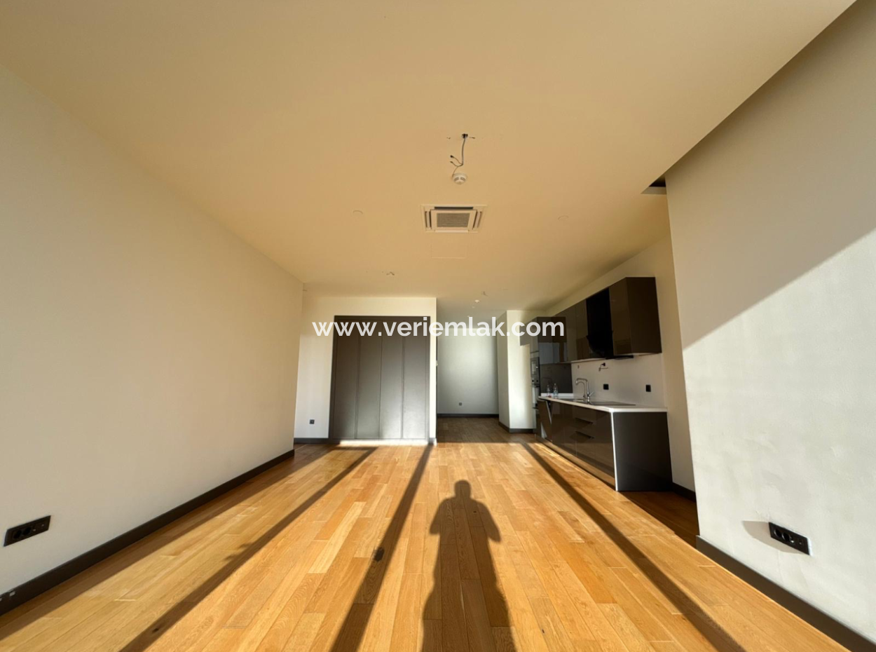 27. Etage 2 Eckwohnung Zur Miete Mit Herrlichem Blick In Mahall, Bomonti