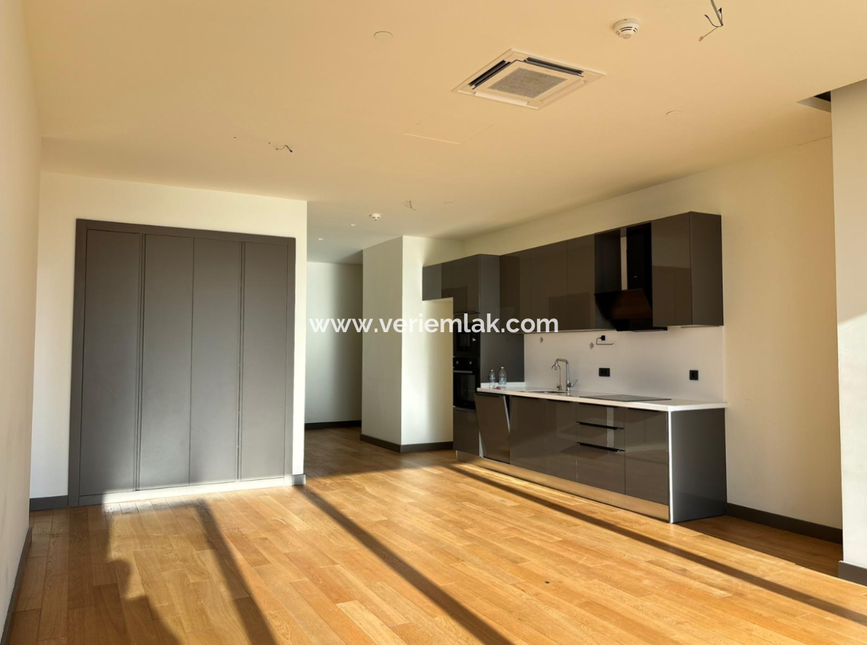 27. Etage 2 Eckwohnung Zur Miete Mit Herrlichem Blick In Mahall, Bomonti