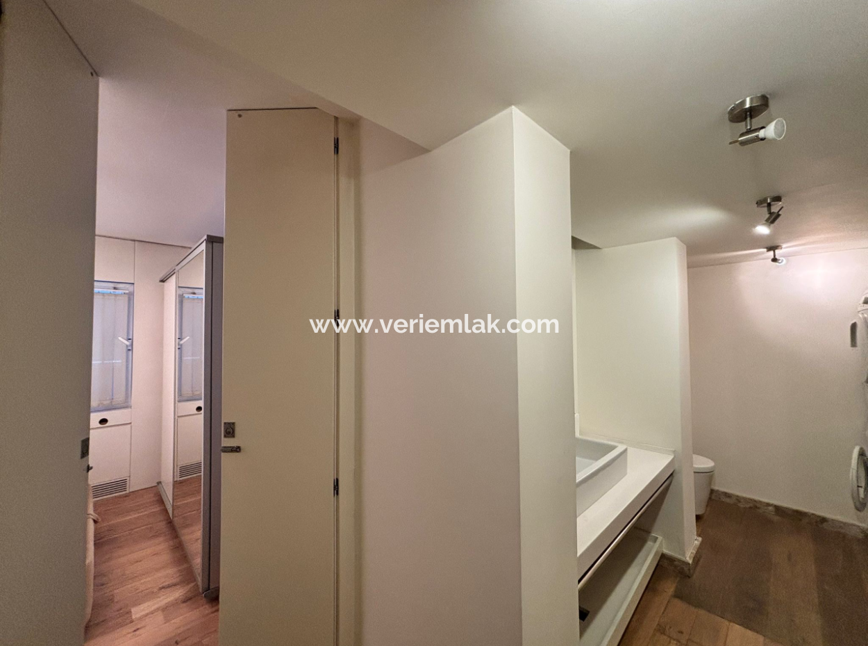 1 1 70M² Konzeptwohnung Zu Mieten Mit Fensterläden In Der Alsancak Libas Strasse