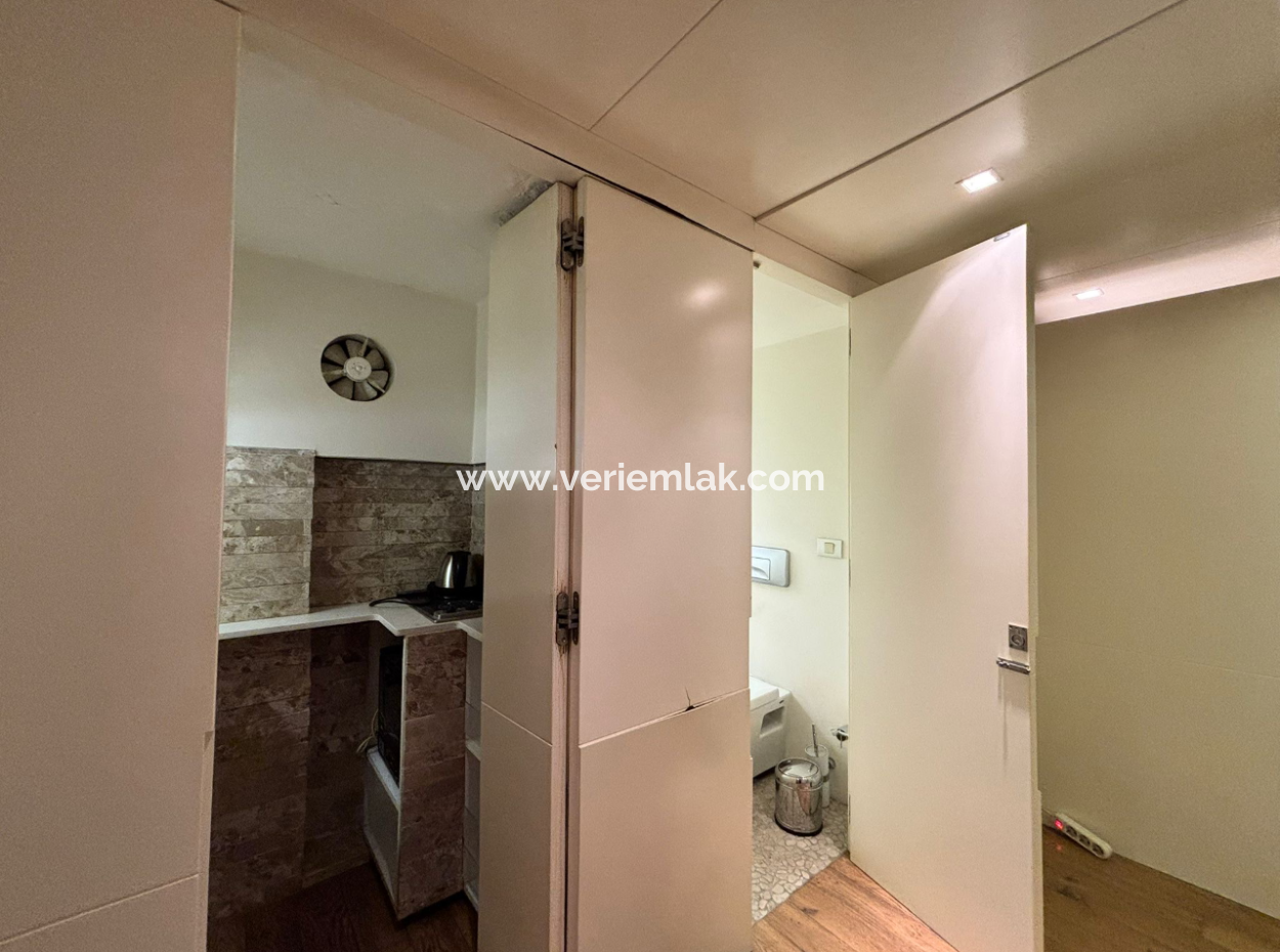1 1 70M² Konzeptwohnung Zu Mieten Mit Fensterläden In Der Alsancak Libas Strasse