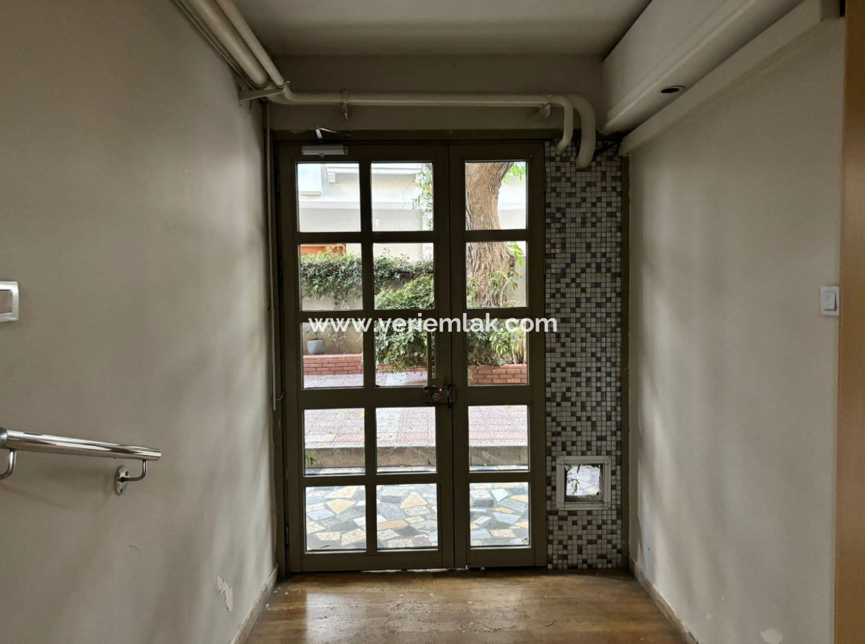 1 1 70M² Konzeptwohnung Zu Mieten Mit Fensterläden In Der Alsancak Libas Strasse