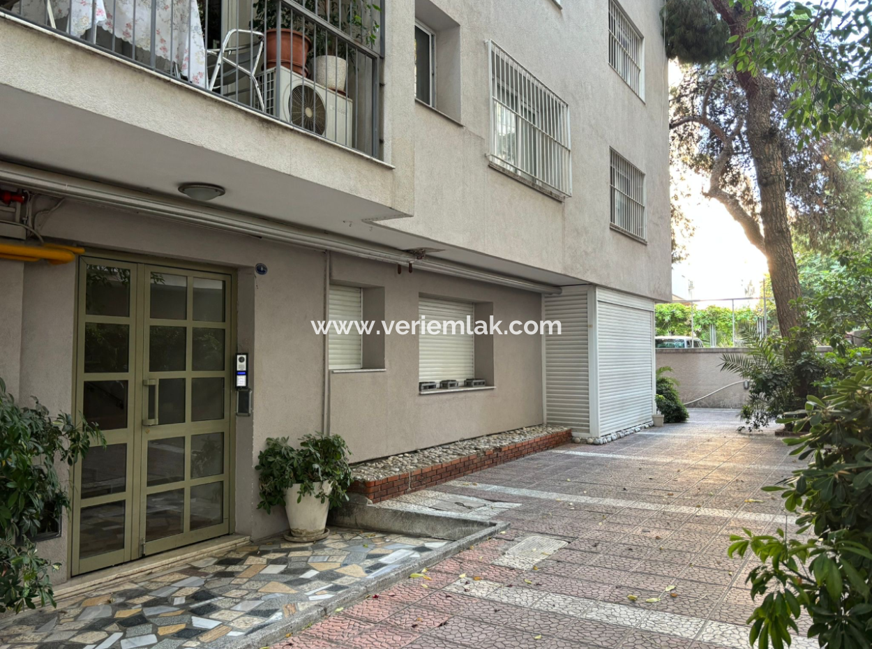 1 1 70M² Konzeptwohnung Zu Mieten Mit Fensterläden In Der Alsancak Libas Strasse