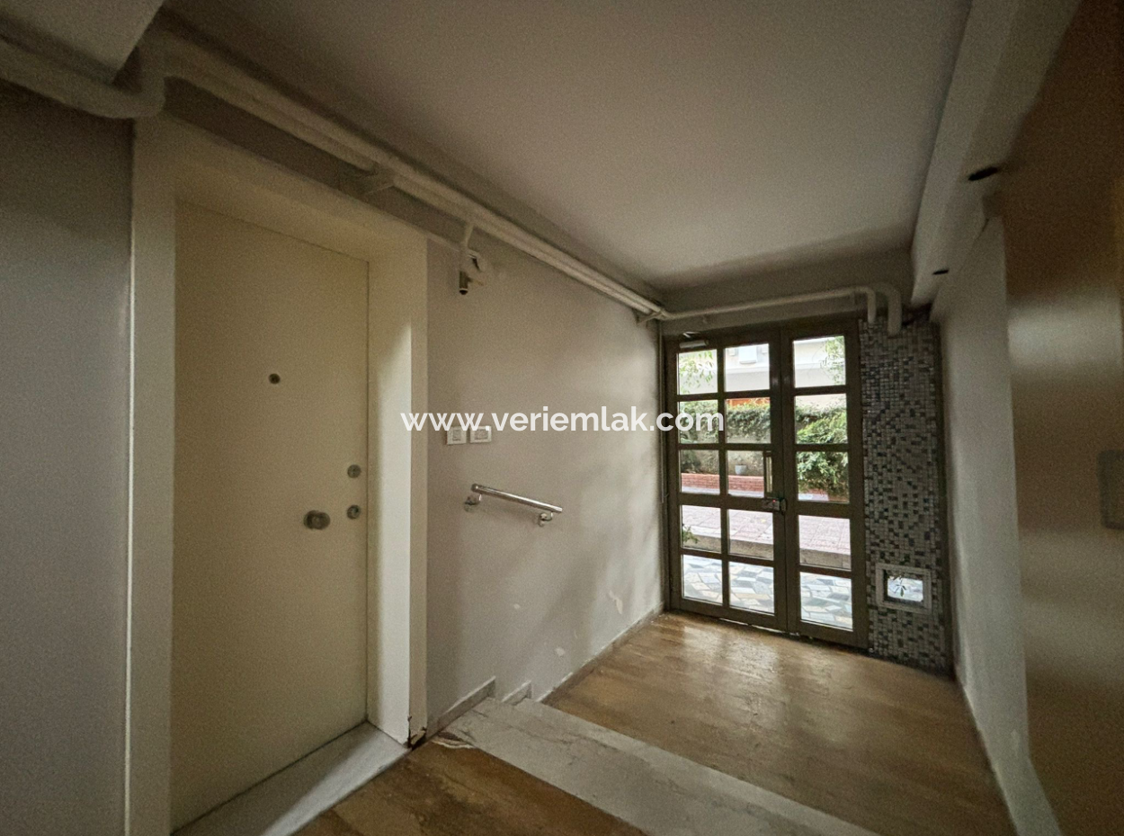 1 1 70M² Konzeptwohnung Zu Mieten Mit Fensterläden In Der Alsancak Libas Strasse