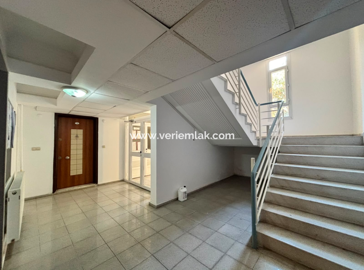 1. Etage 1 1 65M² Sichere Wohnung Zu Mieten Im Karşiyaka-Hochtal!