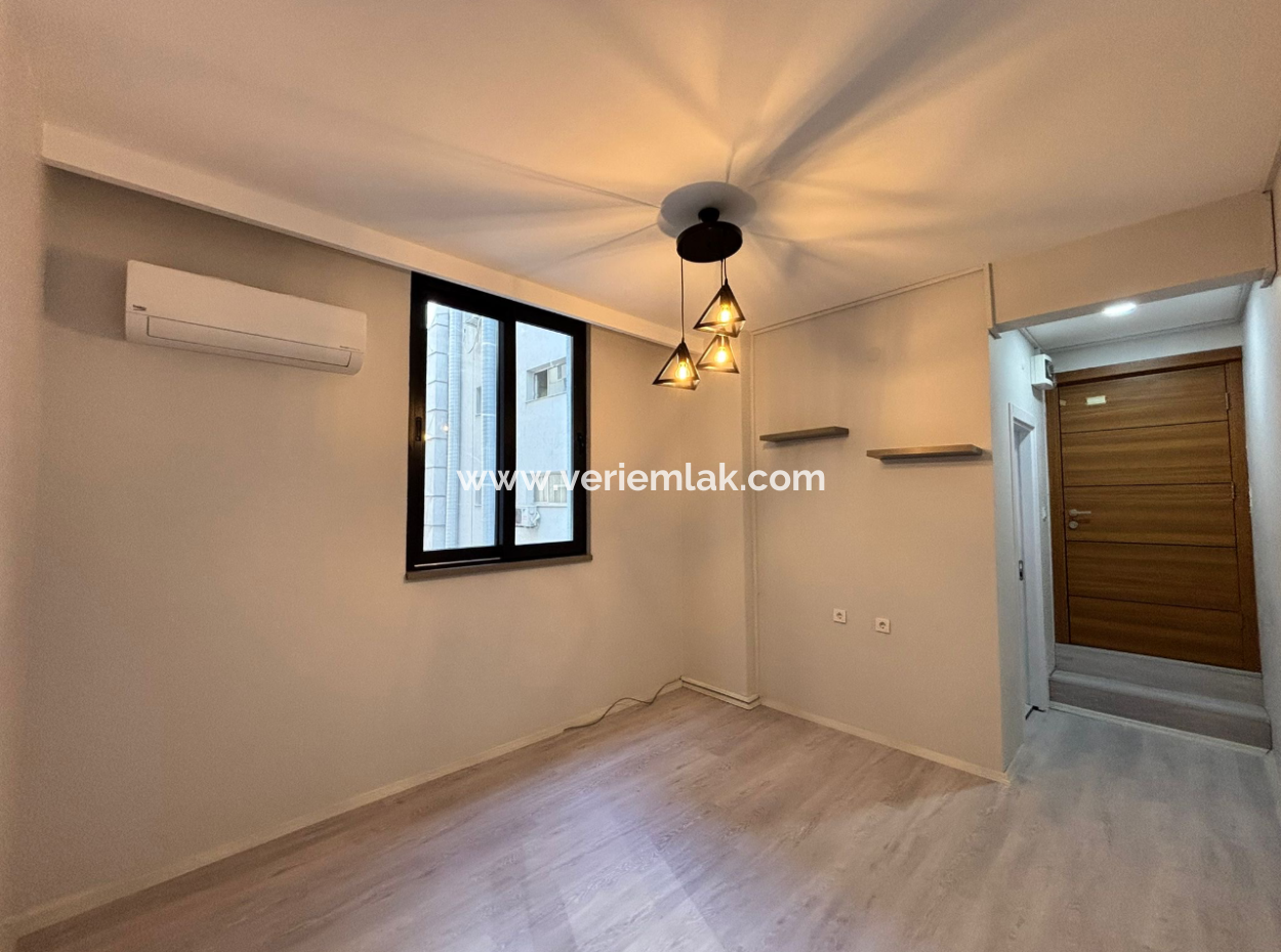 Studio-Vermietung Arbeitsplatz/Büro In Der Nähe Von Alsancak, Kordon Und Mövenpiç