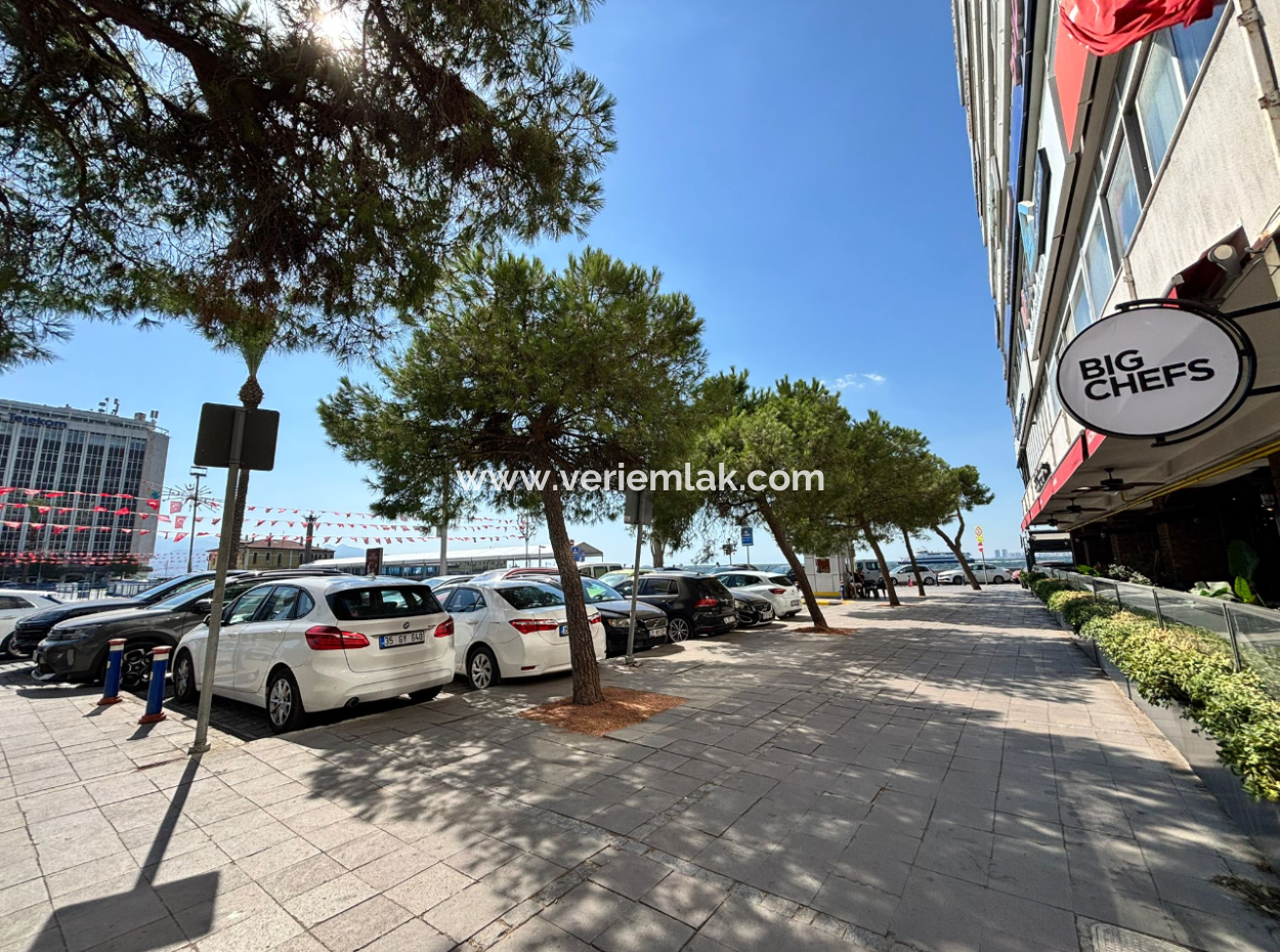 Studio-Vermietung Arbeitsplatz/Büro In Der Nähe Von Alsancak, Kordon Und Mövenpiç