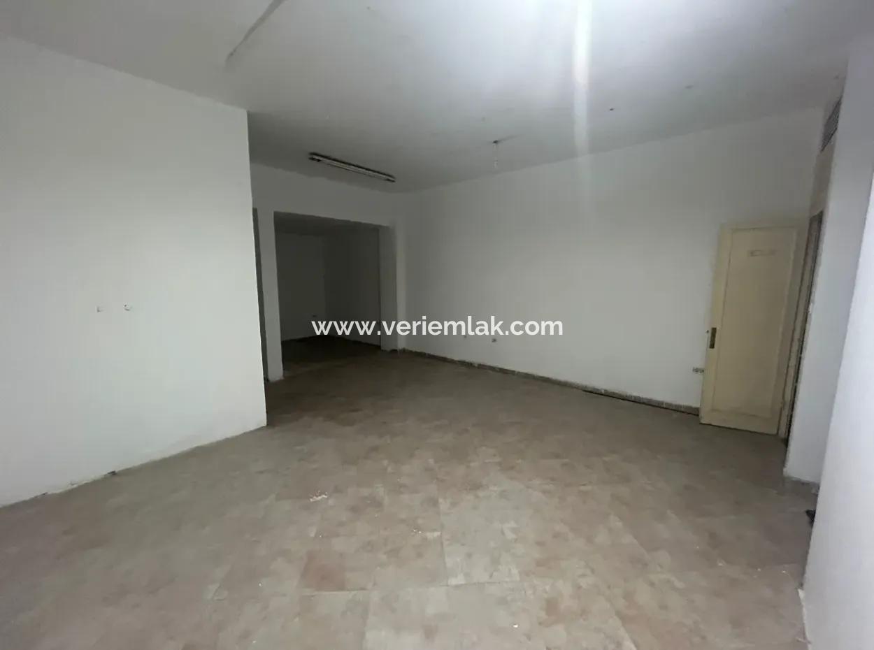 70 M² Geschäft Zur Vermietung In Kemeralti 1St Beyler