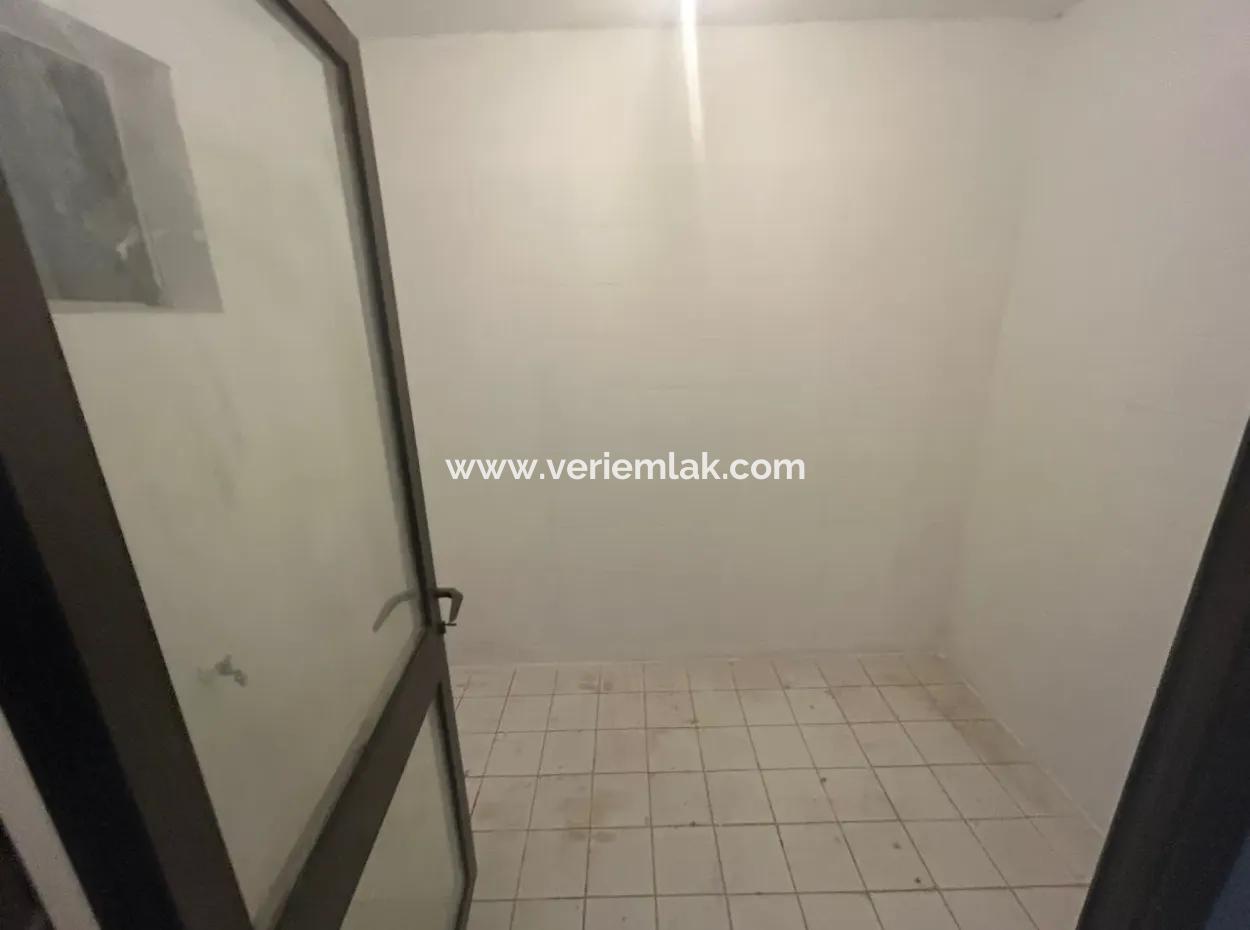 70 M² Geschäft Zur Vermietung In Kemeralti 1St Beyler