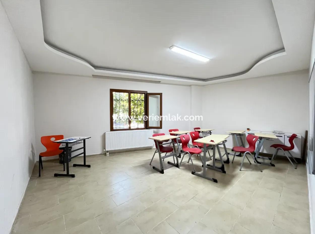 3 1 Wohnungen Zum Verkauf Im Stadtzentrum Von Seferihisar | 130 M² | Separate Küche | Erdgeschoss | Offene Vorderseite