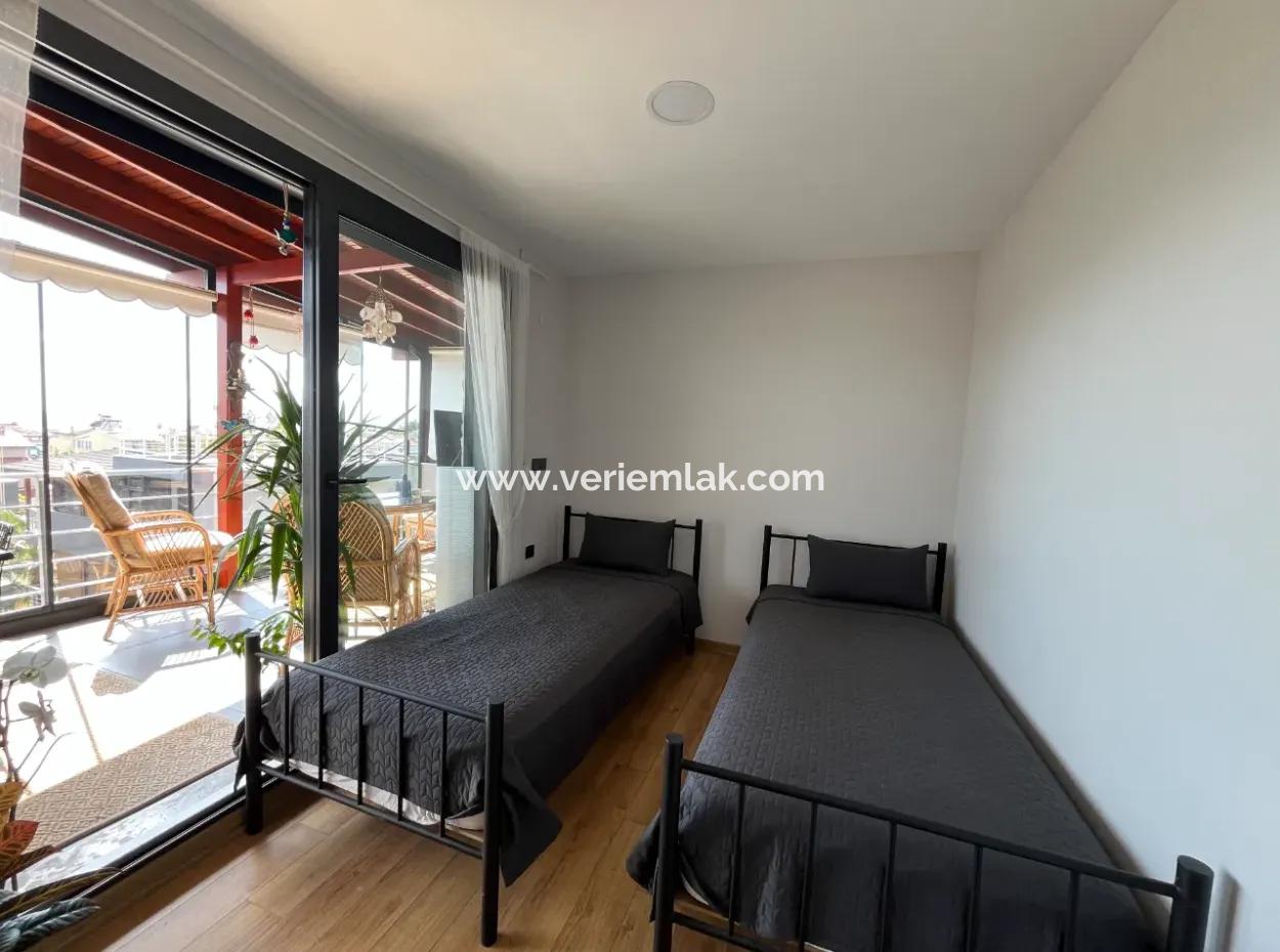 Luxuriöses Duplex Auf Einem Gelände Mit Meerblick Und Pool In Seferihisar Doğanbey!