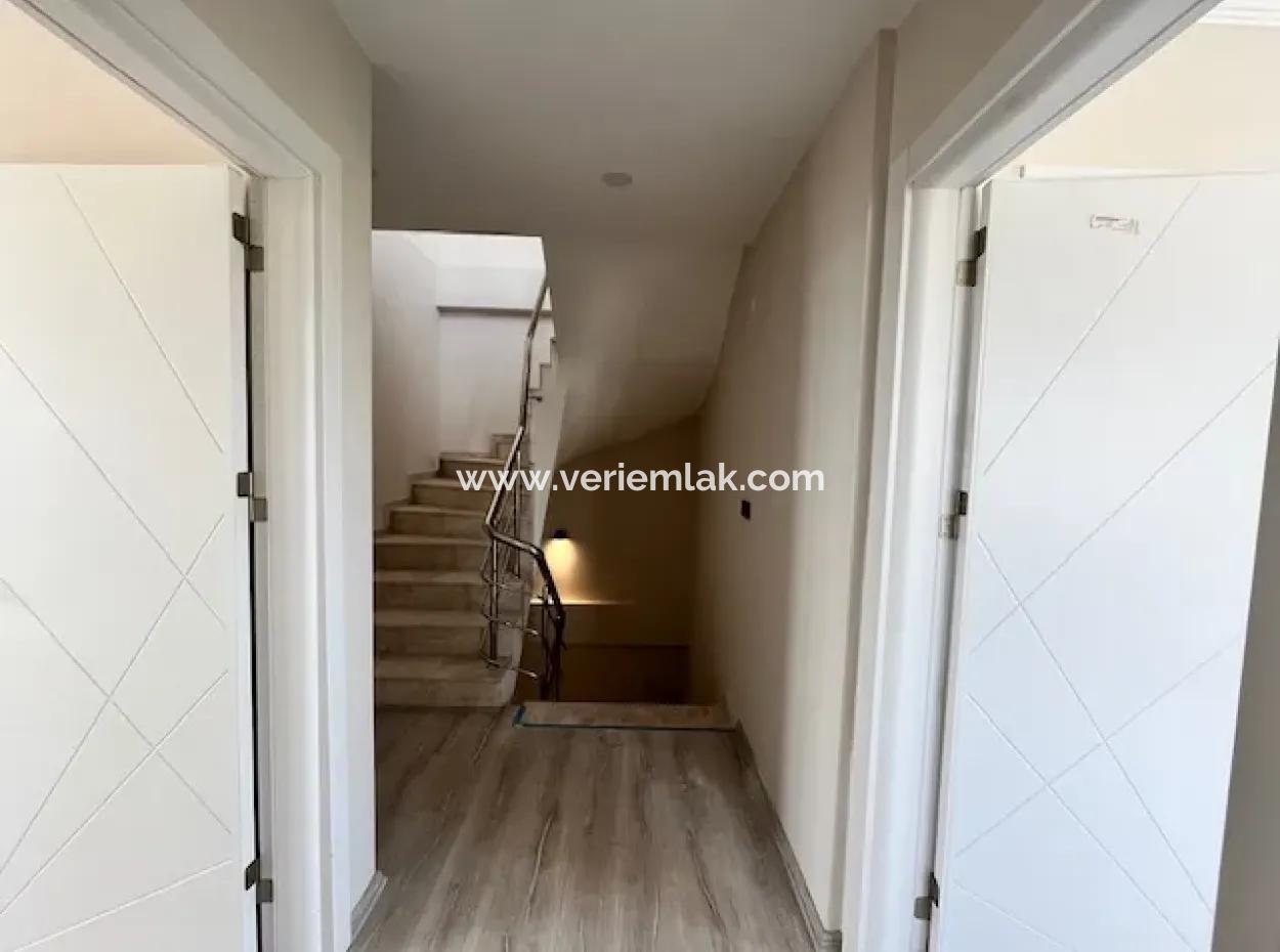 6 1 Neue Villa Mit Pool In Seferihisar Akarca