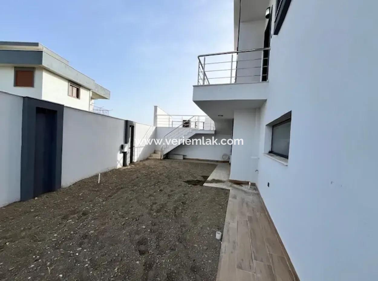 6 1 Neue Villa Mit Pool In Seferihisar Akarca