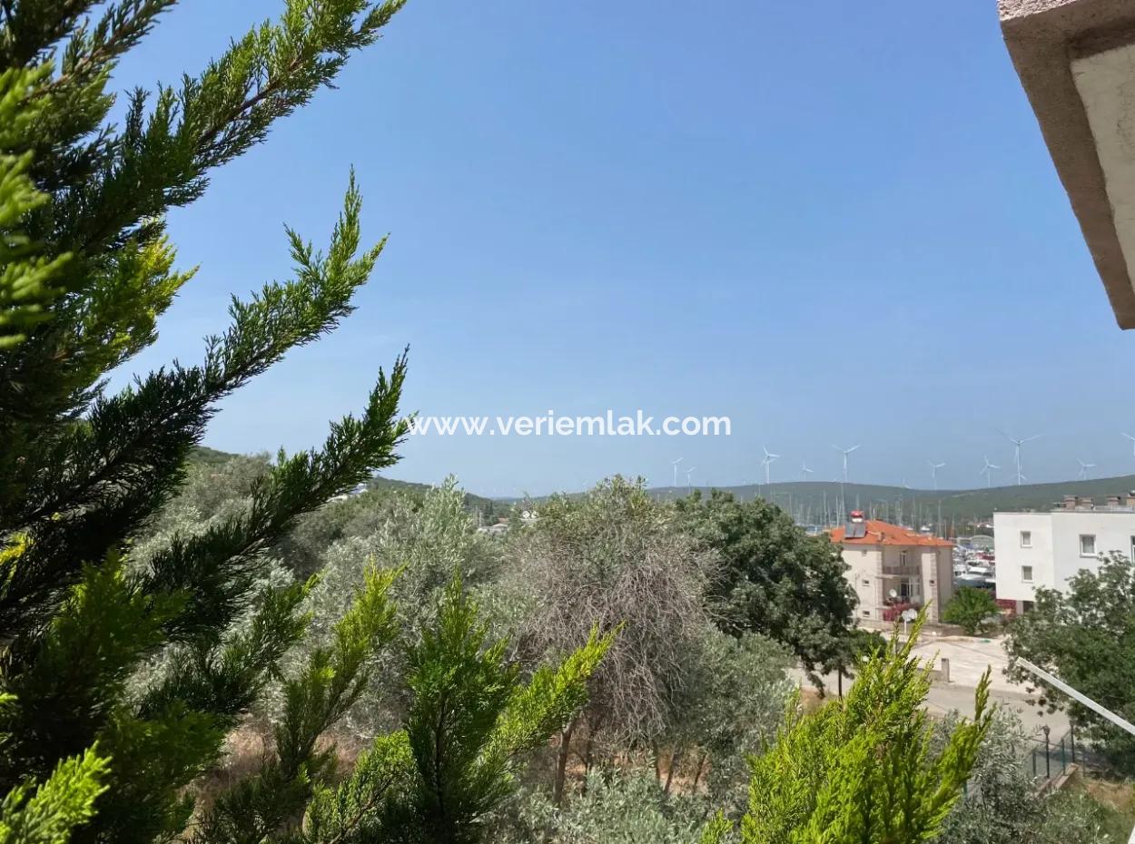 Siğacik Marina 150M, Triplex, Villa Mit Garten Zu Verkaufen