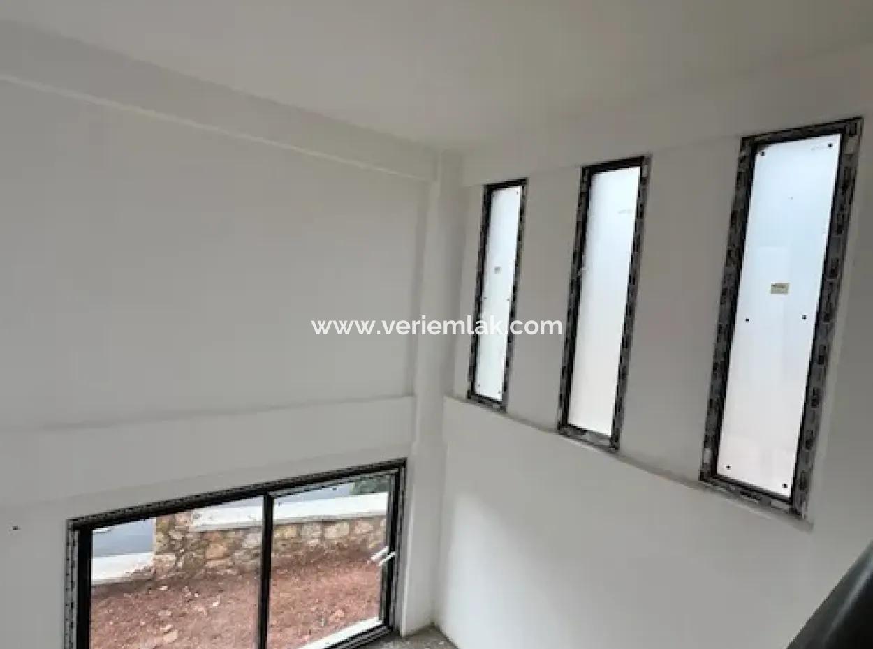 Neue Villa Zum Verkauf In Einem Komplex In Seferihisar Kavakdere