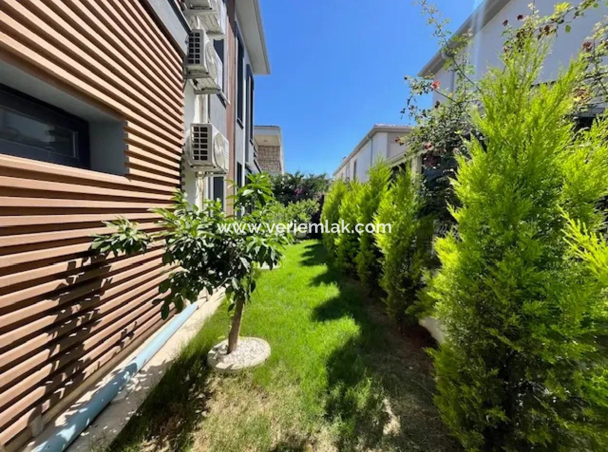 Einzigartige Luxusvilla Mit Wintergarten Und Terrasse In Seferihisar Villas