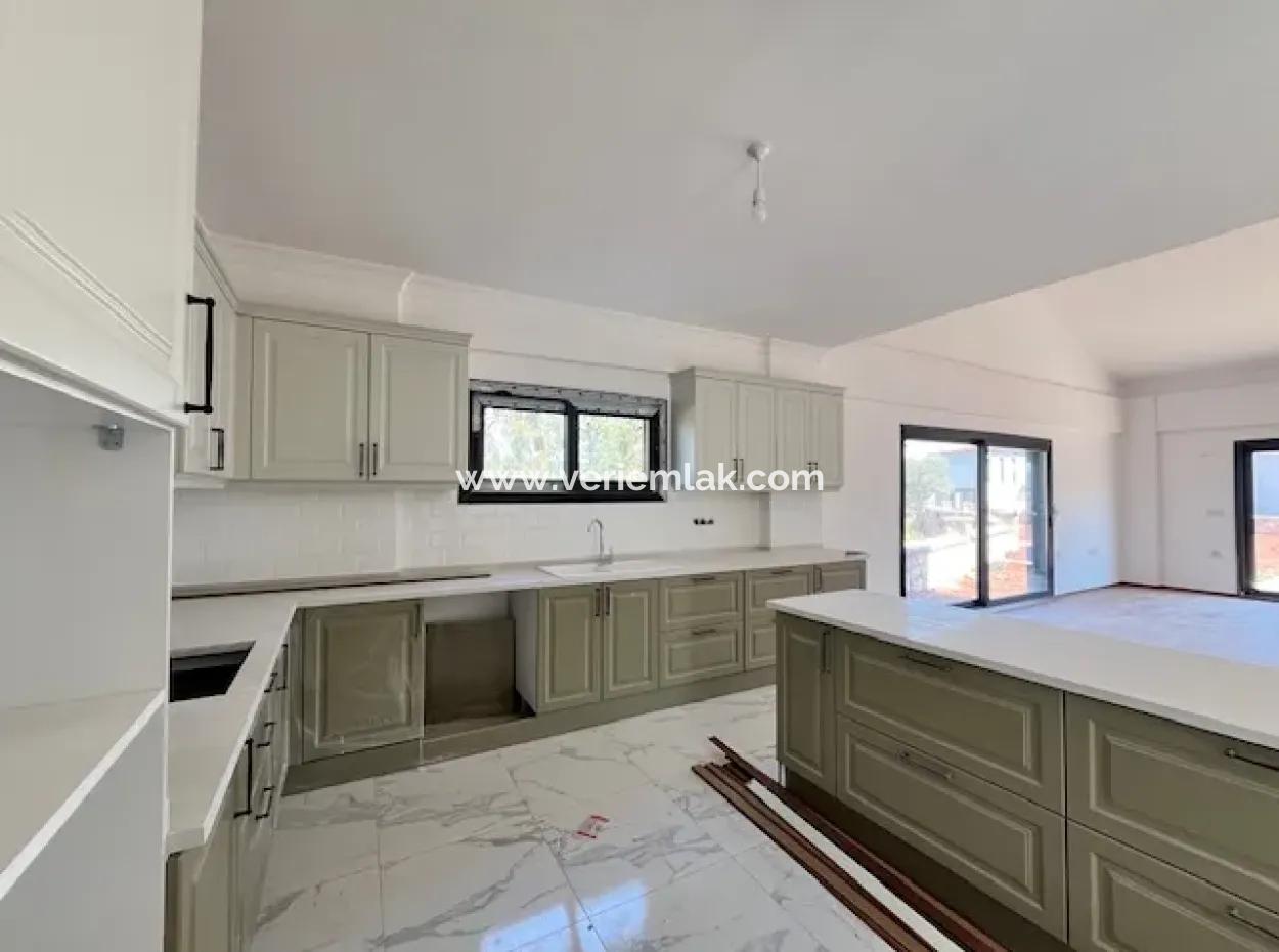 5 In 1 Luxusvilla Mit Pool In Kavakdere, Seferihisar