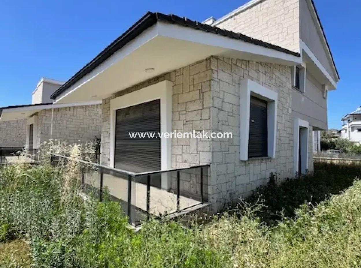 3 1 Neue Villa Zum Verkauf Mit Eigenem Bad In Sığacık Girlen