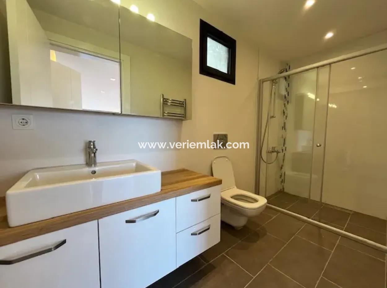 4 In 1, Smart House Mit Eigenem Bad Und Terrasse Im Zentrum Von Seferihisar