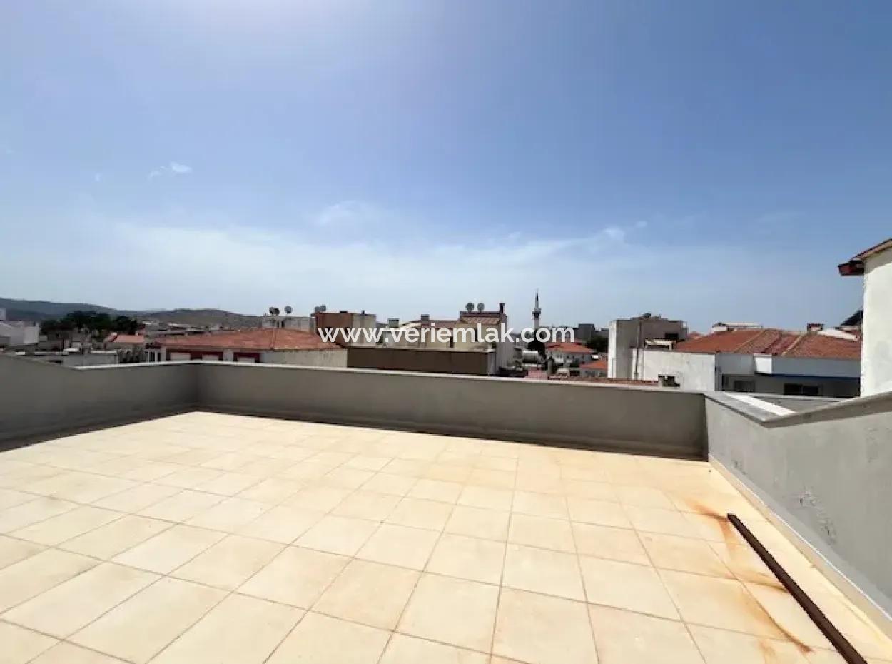 4 In 1, Smart House Mit Eigenem Bad Und Terrasse Im Zentrum Von Seferihisar