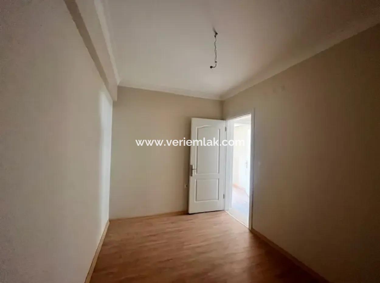 In Der Nähe Von Seferihisar Courthouse, Ecklage, Maisonette, 280M2, Wohnung Zum Verkauf Mit Geschlossener Küche