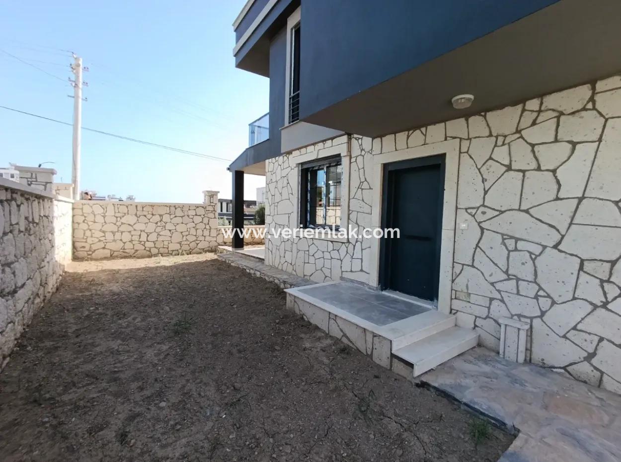 3 In 1, Zero Bargain Freistehende Villa In Elmastaş, Seferihisar