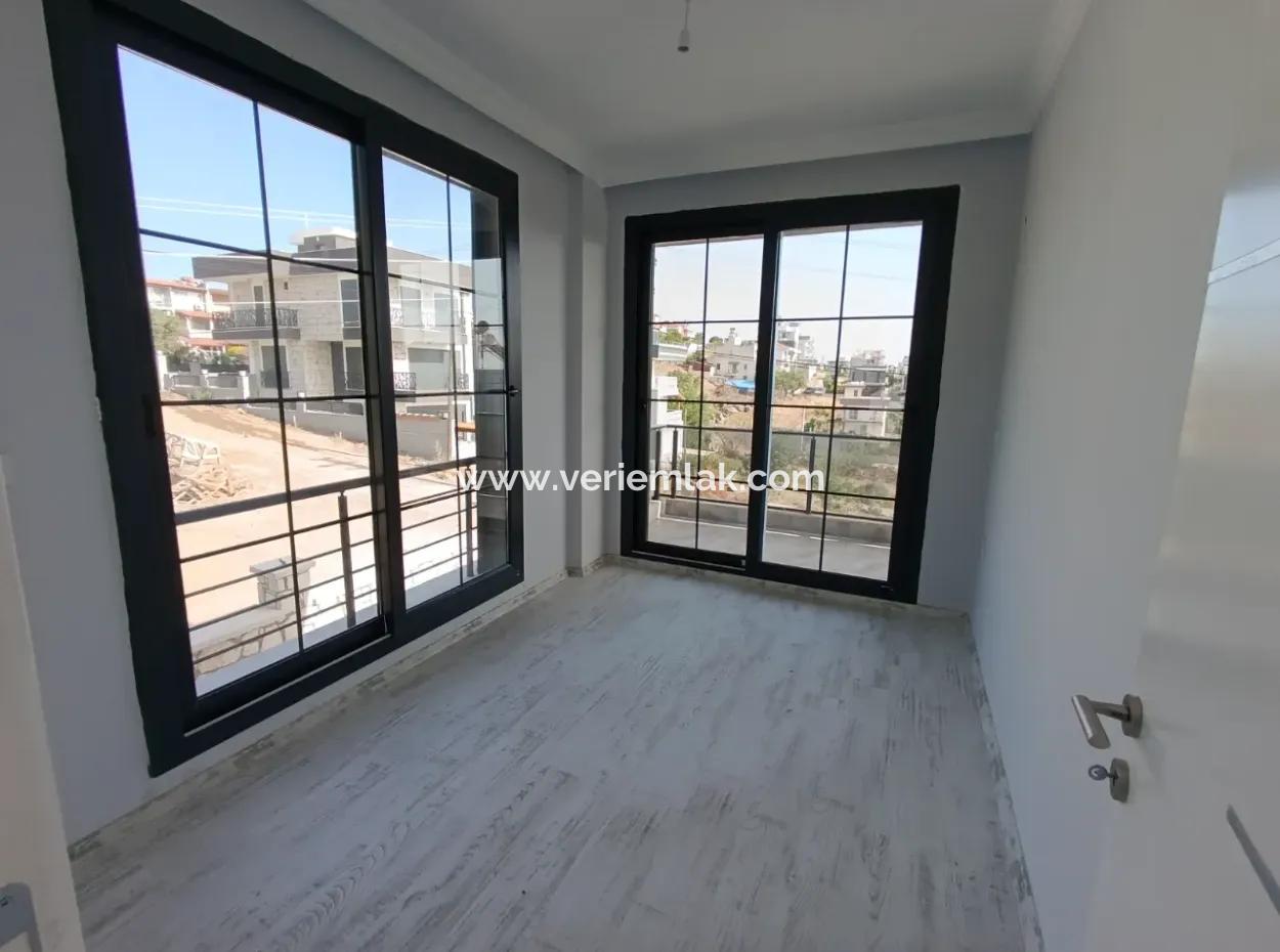 3 In 1, Zero Bargain Freistehende Villa In Elmastaş, Seferihisar