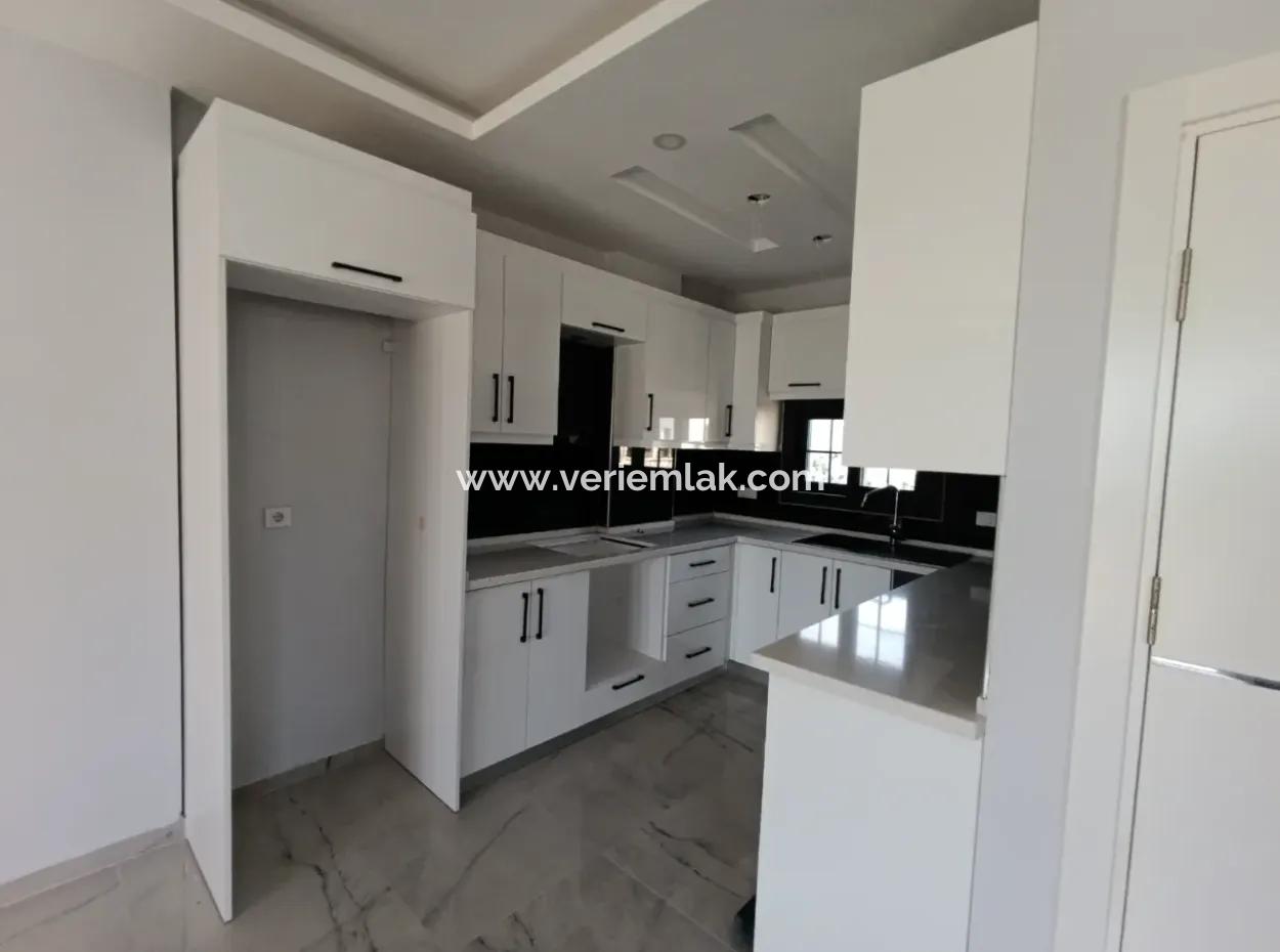 3 In 1, Zero Bargain Freistehende Villa In Elmastaş, Seferihisar