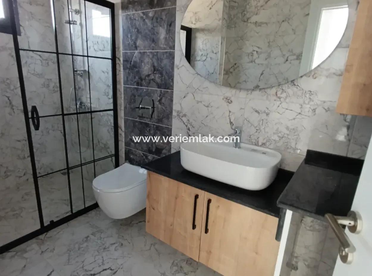 3 In 1, Zero Bargain Freistehende Villa In Elmastaş, Seferihisar