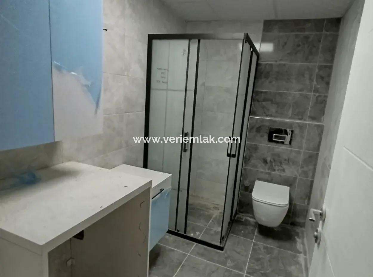 Seferihisar 100.Yıl Park Near 2 1, Zero Apartment