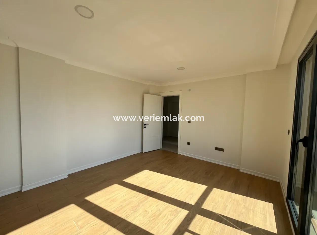 4 1.200M2 Freistehende Neubauvillen In Seferihisar Gözsüzler