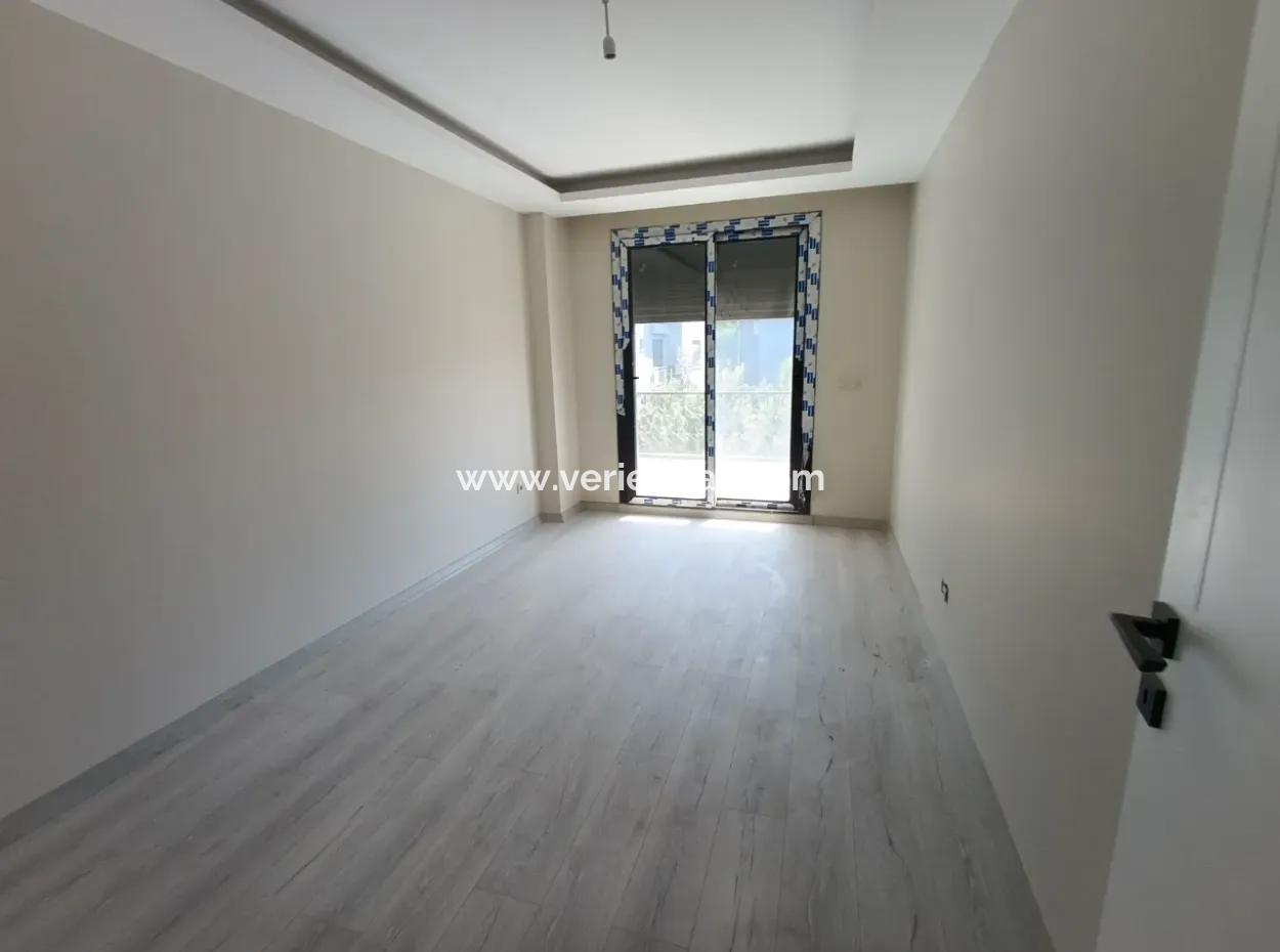 Investitionsmöglichkeit In Gözsüzler: Moderne Und Geräumige Wohnung!