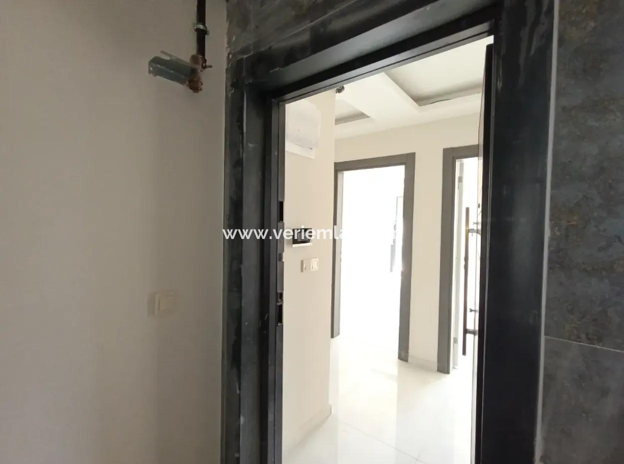 Investitionsmöglichkeit In Gözsüzler: Moderne Und Geräumige Wohnung!