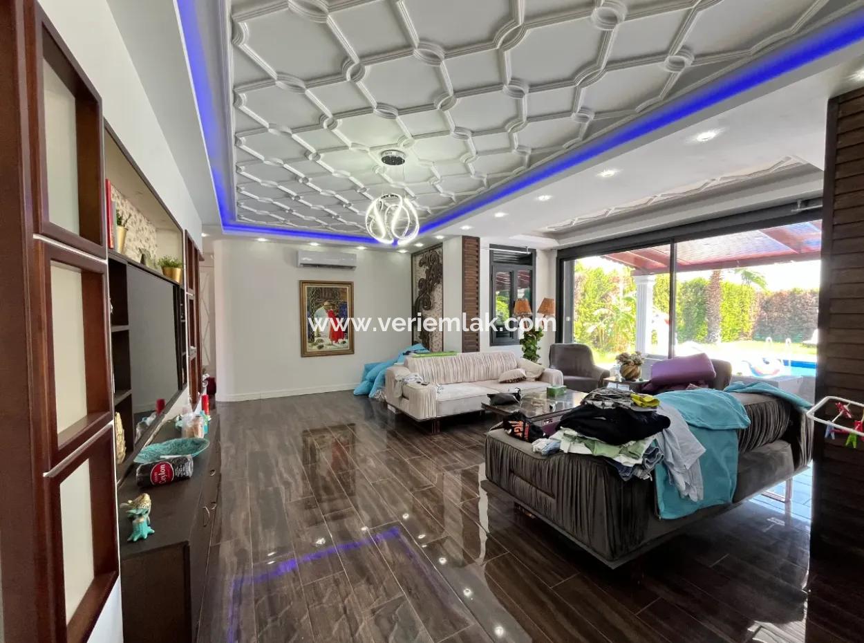 Freistehende Villa/Villa Zum Verkauf In Yesilkent Apartments