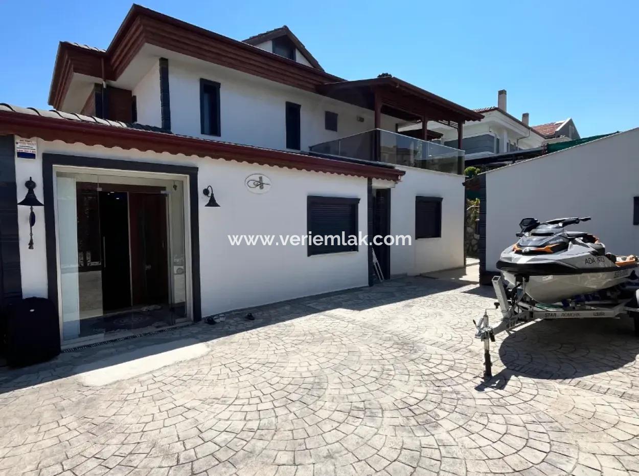 Freistehende Villa/Villa Zum Verkauf In Yesilkent Apartments