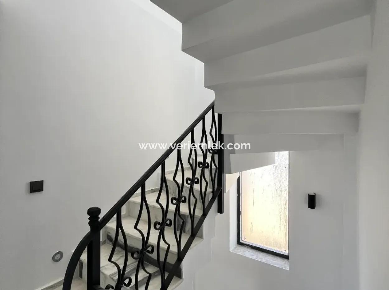 Luxusvilla In Seferihisar Haritacılar - In Der Nähe Des Meeres, Architektonisches Wunder