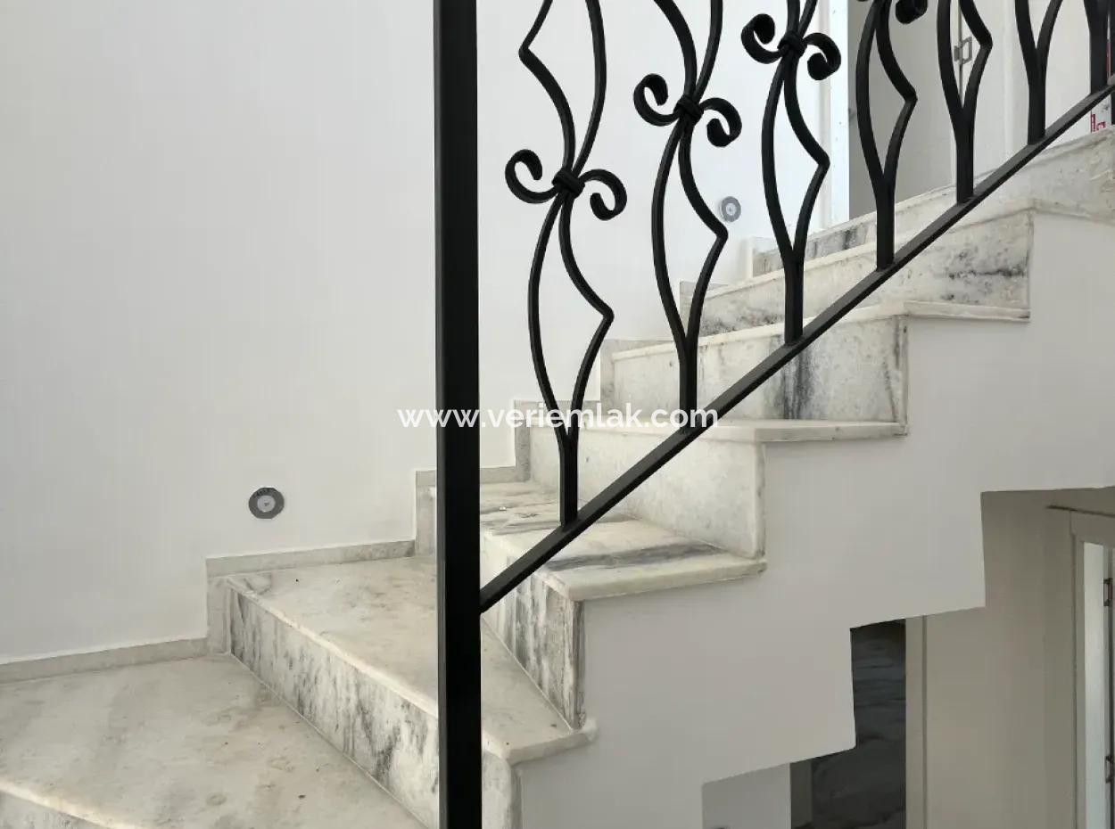 Luxusvilla In Seferihisar Haritacılar - In Der Nähe Des Meeres, Architektonisches Wunder