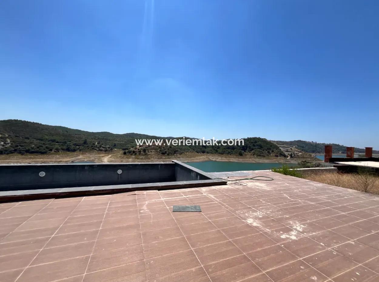 Einzigartige Villa An Der Straße Nach Beyler Village: 2400M² Grundstück Mit Tal- Und Staudammblick