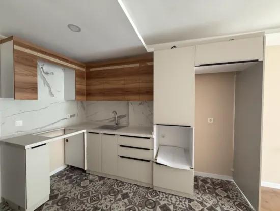 Moderne Und Luxuriöse 1 1 Wohnung In Seferihisar Çolakibrahimbey!