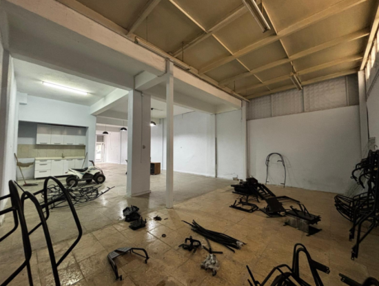 150 M² Geschlossenes Wc-Geschäft Zur Vermietung In Alsancak Kahraman!