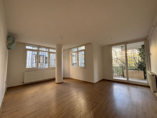 Alsancak Private Health Relative 3 1 Kombi-Wohnung Zur Miete!