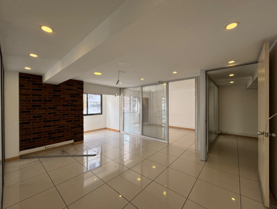 Alsancak Zypern Martyrs Ganze Etage 225 M² Arbeitsplatz Im 4. Stock Zu Mieten