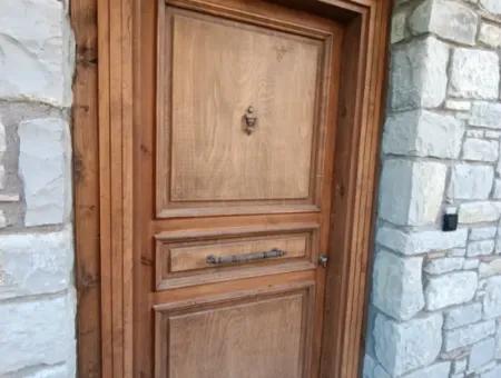 Luxuriöse Freistehende 4 1 Villa Erwartet Sie In Der Prestigeträchtigen Gegend Von Akarca, In Der Nähe Der Bora Bora Häuser!