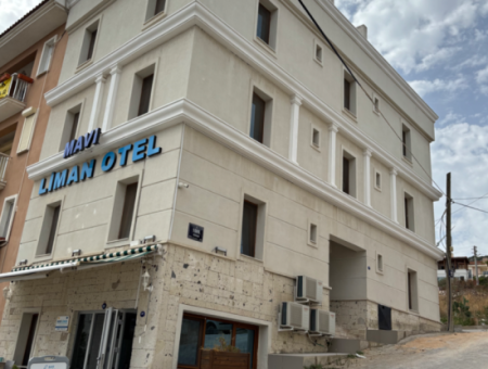 Lizenziertes 13-Zimmer-Hotel Zur Mietung In Der Marina Çeşme