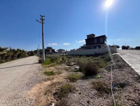 474 M² Villa Zoniertes Grundstück Mit Grünfläche Fassade Ecklage In Seferihisar Düzce Nachbarschaft