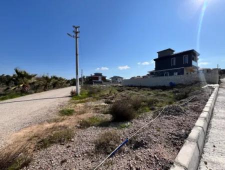 474 M² Villa Zoniertes Grundstück Mit Grünfläche Fassade Ecklage In Seferihisar Düzce Nachbarschaft