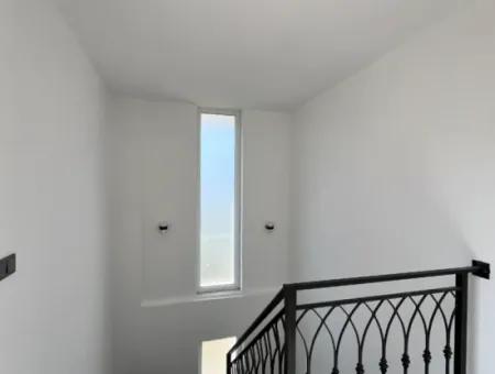 Freistehende Villa 4 1 Zum Verkauf In Einem Boutique-Grundstück In Der Bucht Akarca Orşal