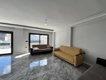 4 Schlafzimmer 1 Wohnzimmer Brandneue Villa Zum Verkauf Mit Grossem Garten In Seferhisar Akarca