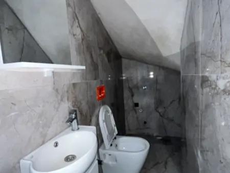 4 Schlafzimmer 1 Wohnzimmer Brandneue Villa Zum Verkauf Mit Grossem Garten In Seferhisar Akarca