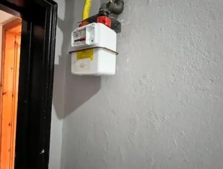Große Und Geräumige 3 1 Wohnung In Der Seferihisar Izmir Straße